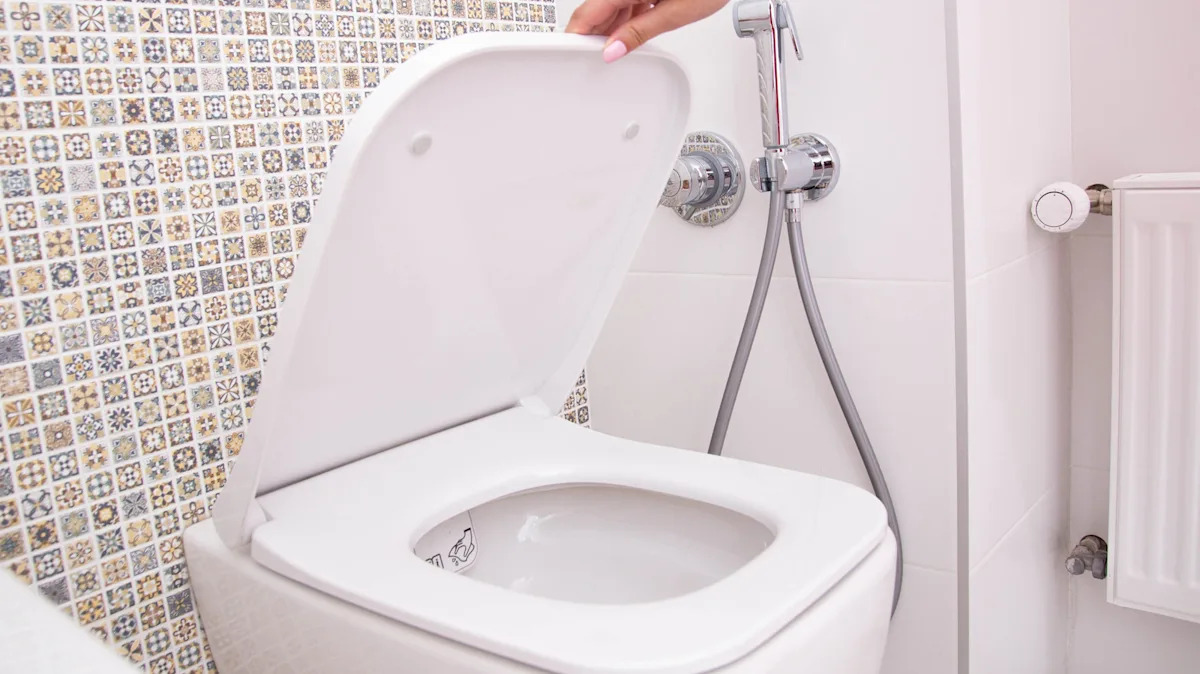 Bidets werden nicht mehr in Häusern installiert: Ein Trend, der viel eleganter und bequemer ist, gewinnt zunehmend an Popularität.