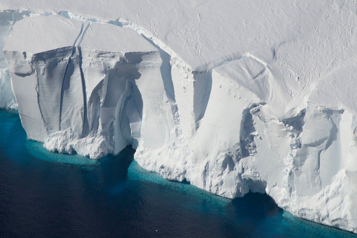 Wissenschaftler machen eine überraschende Entdeckung in der Antarktis: Auf dem Meeresgrund wurden geometrische Muster entdeckt