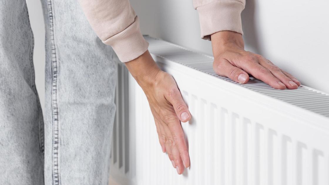 Sollte sich der Heizkörper nur im oberen Bereich erwärmen, genügt ein einziger Handgriff und nach einer halben Minute läuft er wieder mit voller Leistung