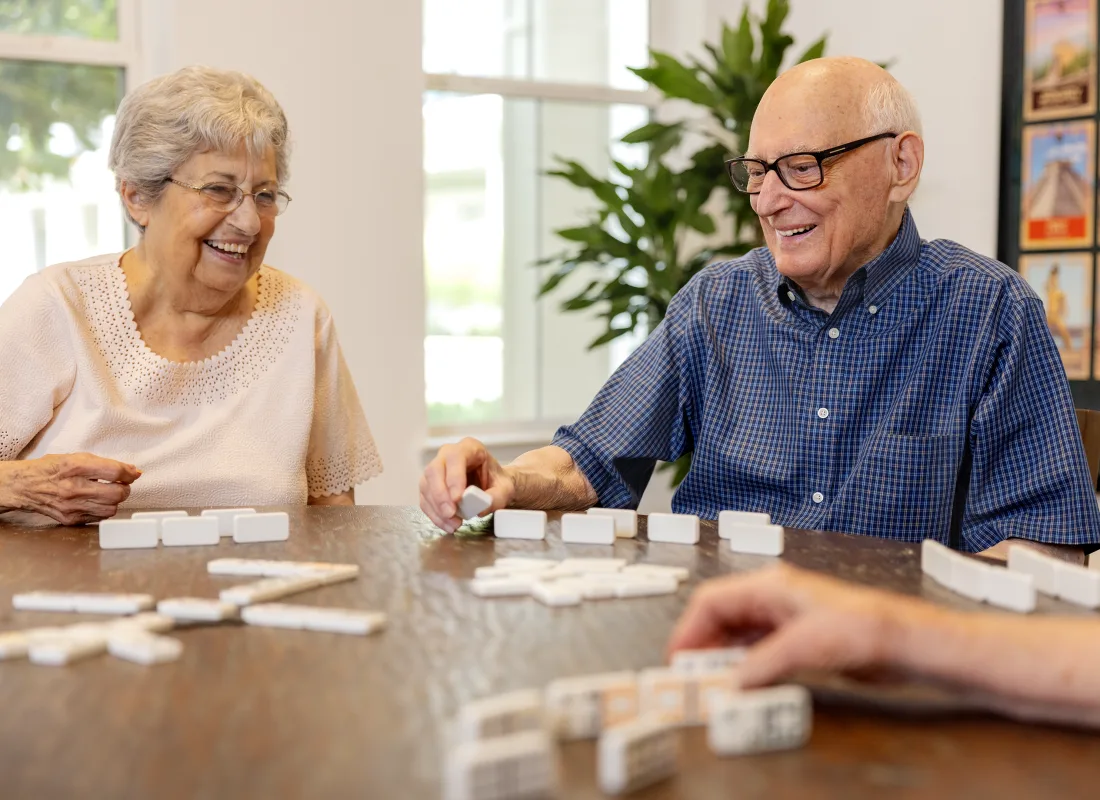 Keine Tanzveranstaltungen und Kinobesuche: Menschen über 60 wird soziale Aktivität empfohlen, um die Gehirnaktivität aufrechtzuerhalten.