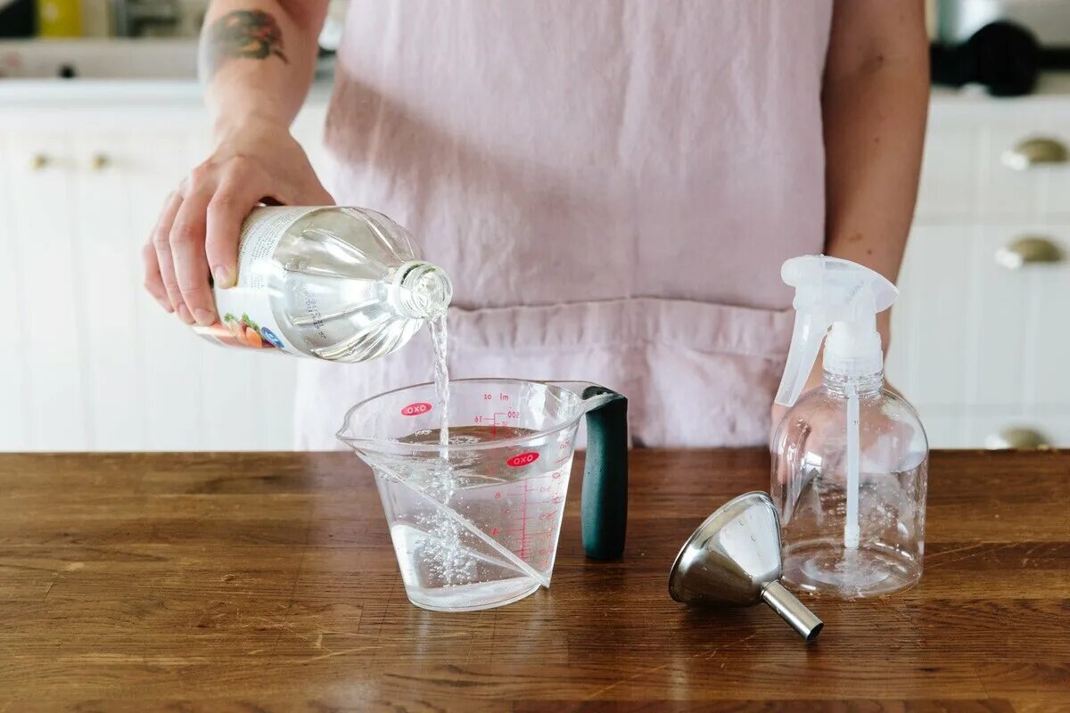 Warum sollte man die Fußmatten im Auto mit Essig besprühen: Was bedeutet das?